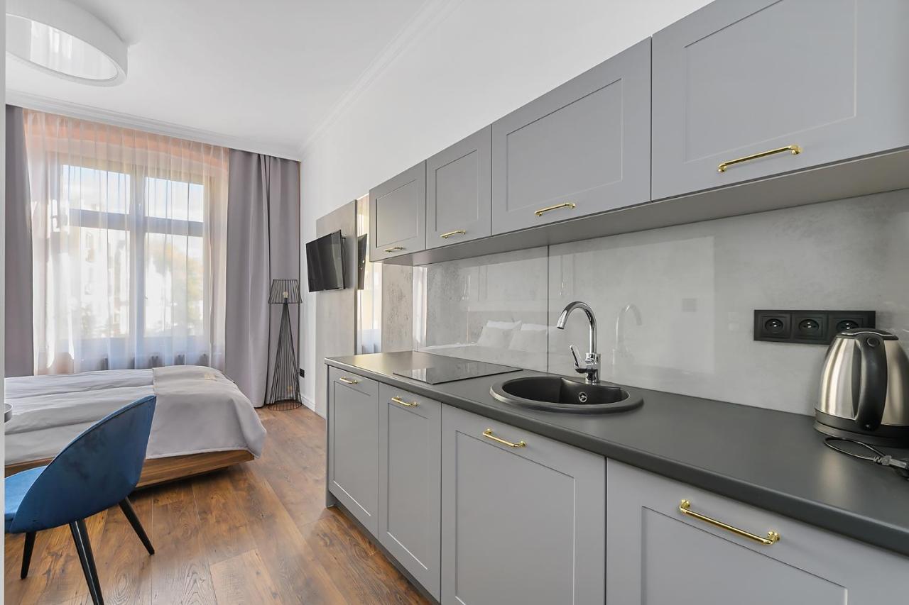 Aparthotel Krzywa Kamienica Łódź Esterno foto