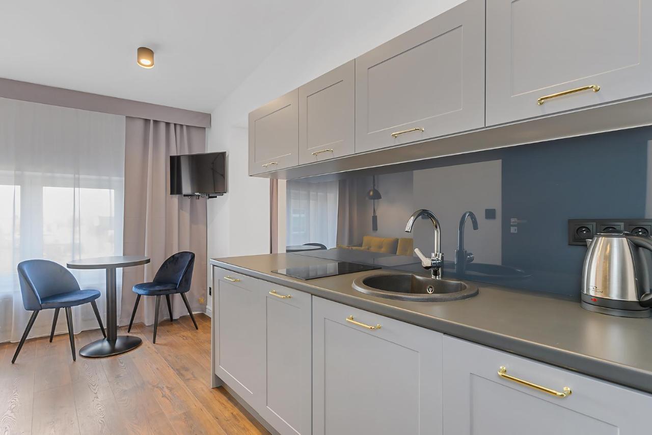 Aparthotel Krzywa Kamienica Łódź Esterno foto